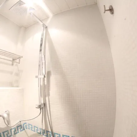 Apart Otel Garibaldi 4*